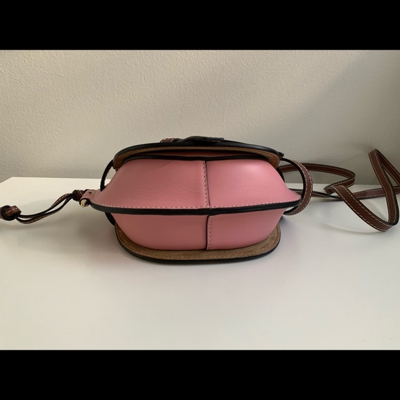 RARE Loewe Mini Gate Bag - Picture 4 of 8